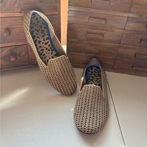 Rothy’s Gold Houndstooth Loafer slip on size 8.5